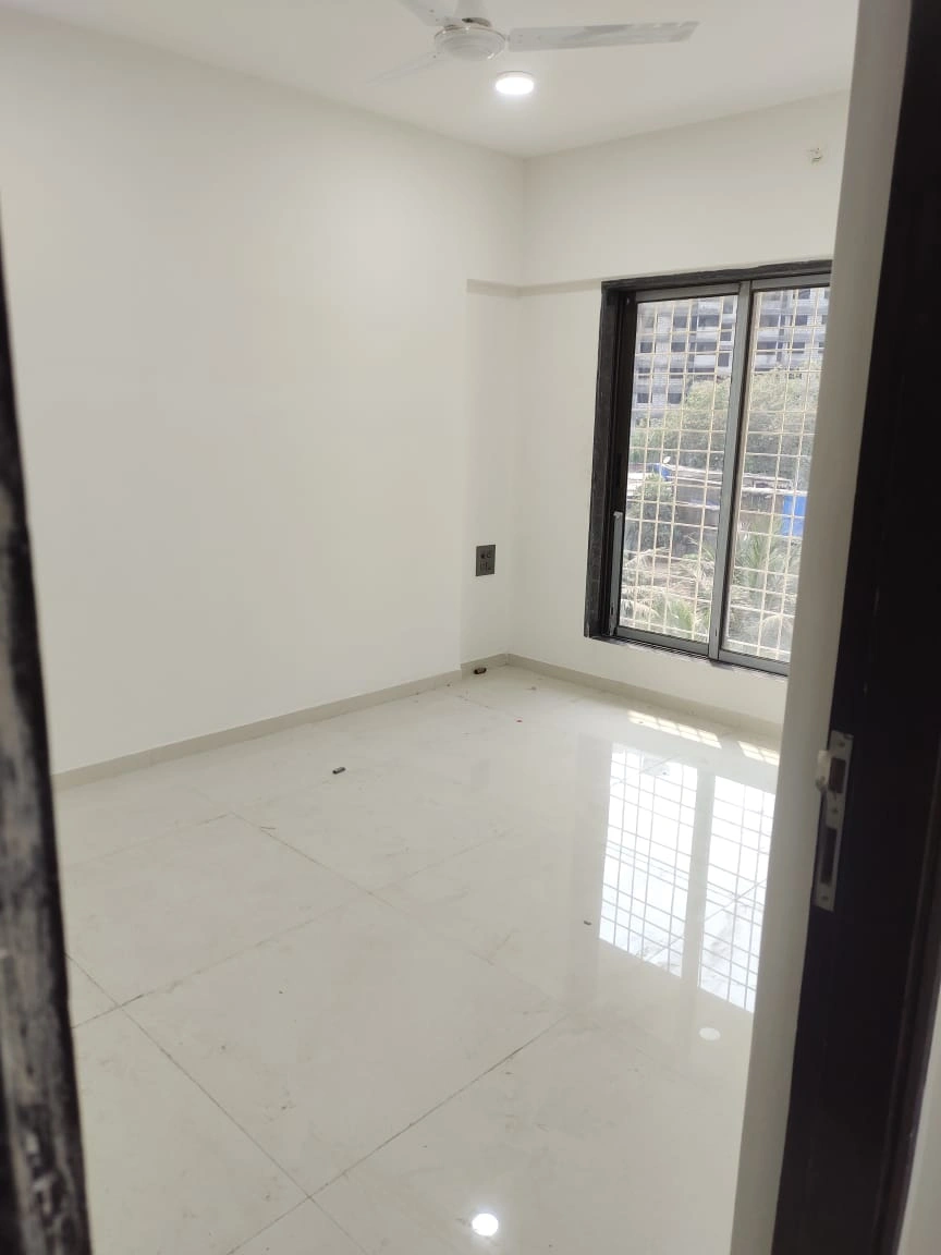 2 BHK Flat for Sale in Vaishno Heights, Malad East